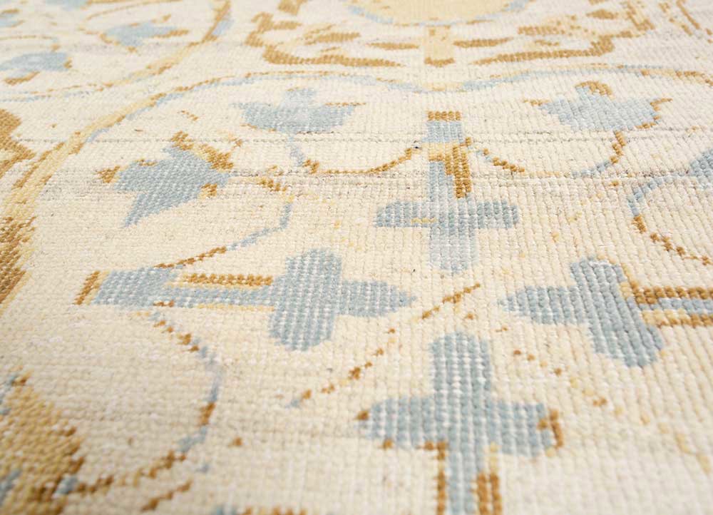 erbe ivory wool hand knotted Rug - CloseUp